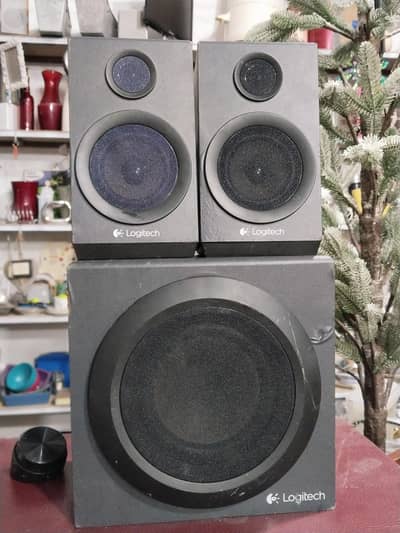 Logitech 2.1 multimedia speakers Bluetooth & wire