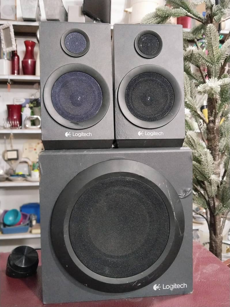 Logitech 2.1 multimedia speakers Bluetooth & wire 0