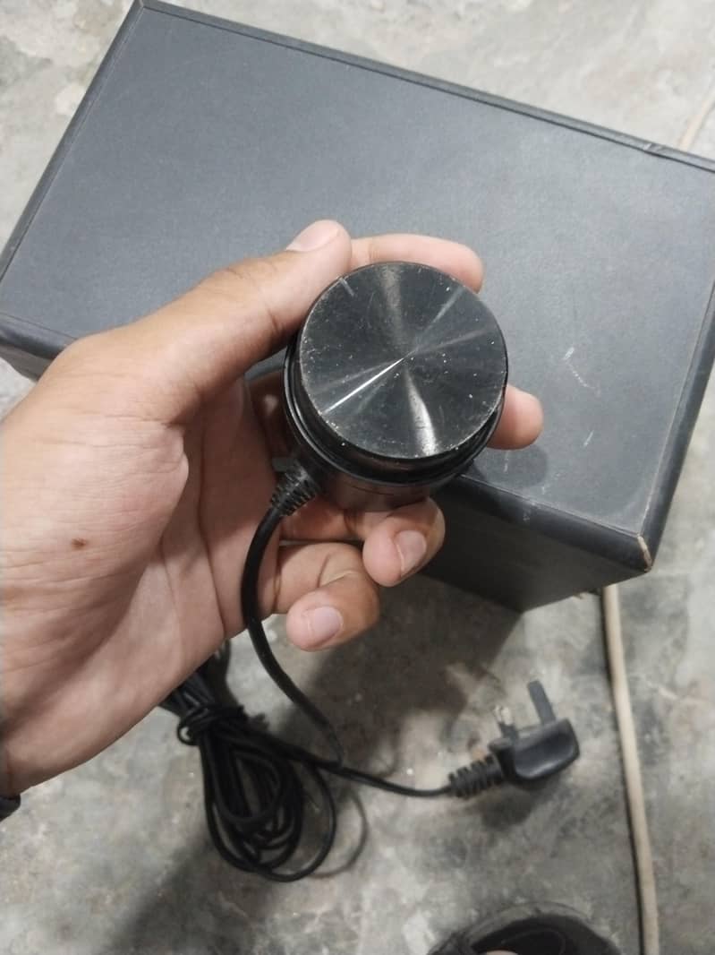 Logitech 2.1 multimedia speakers Bluetooth & wire 3