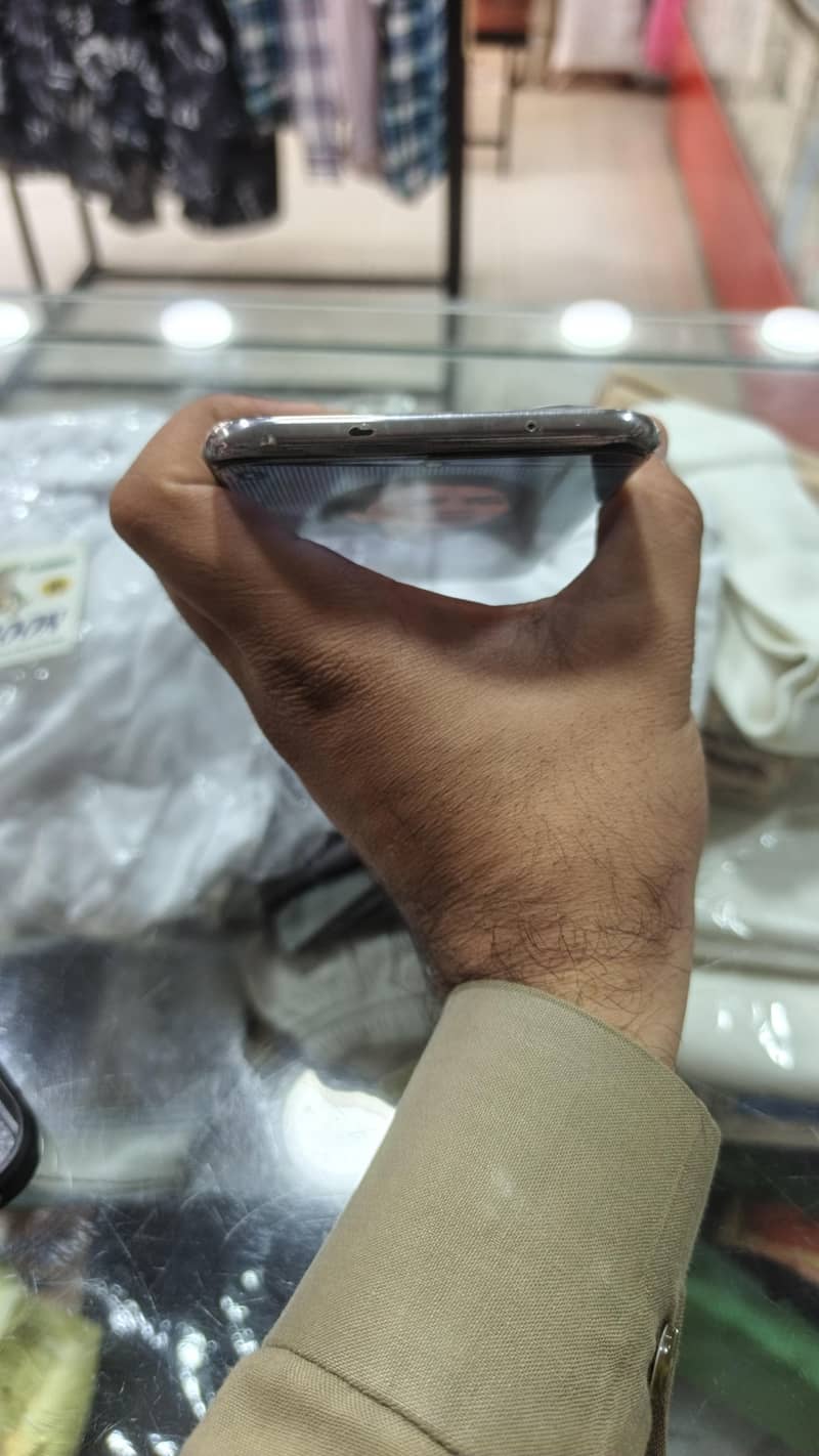 Tecno spark 40 pro plus 3