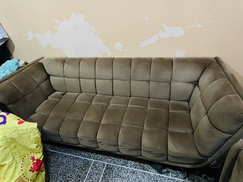Uesd sofa for sell 1