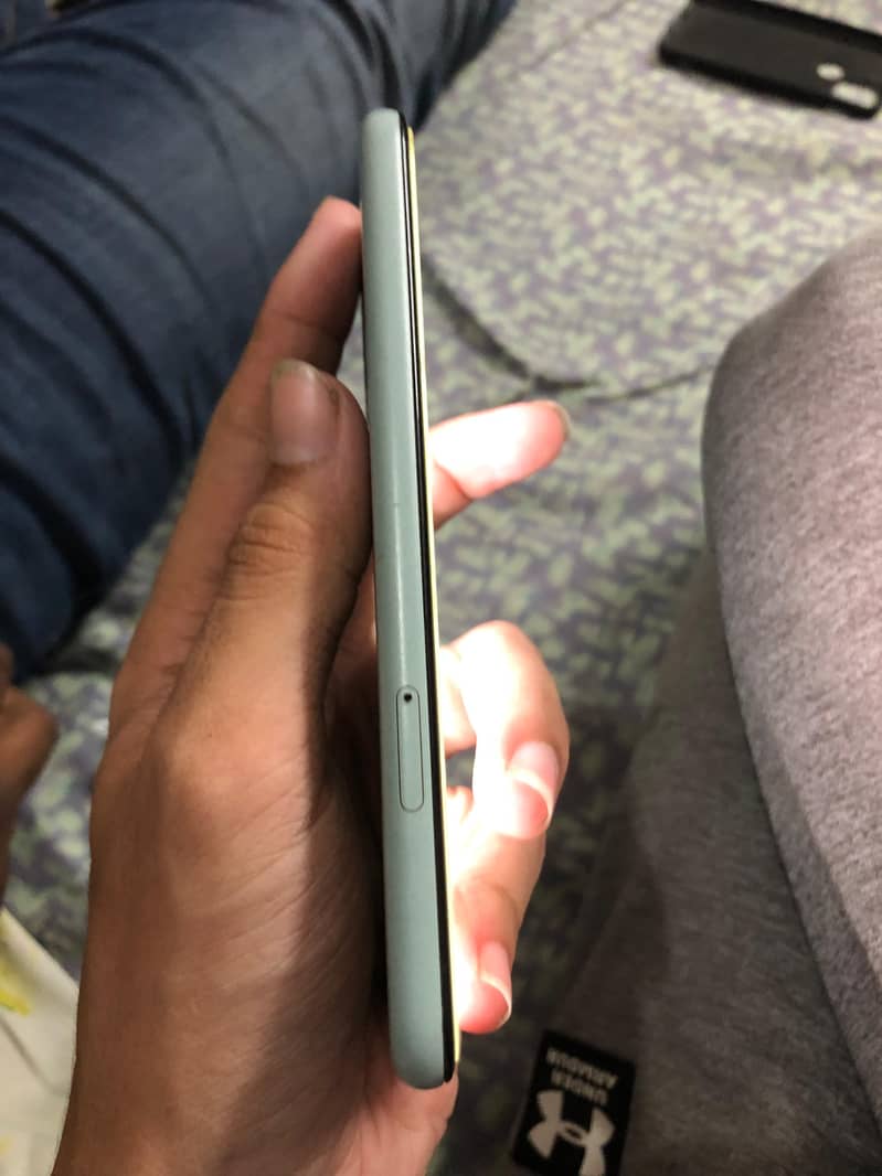 Google Pixel 5 4