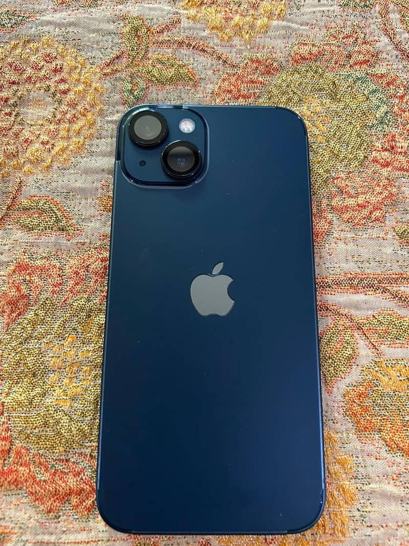 Apple iPhone 13 0