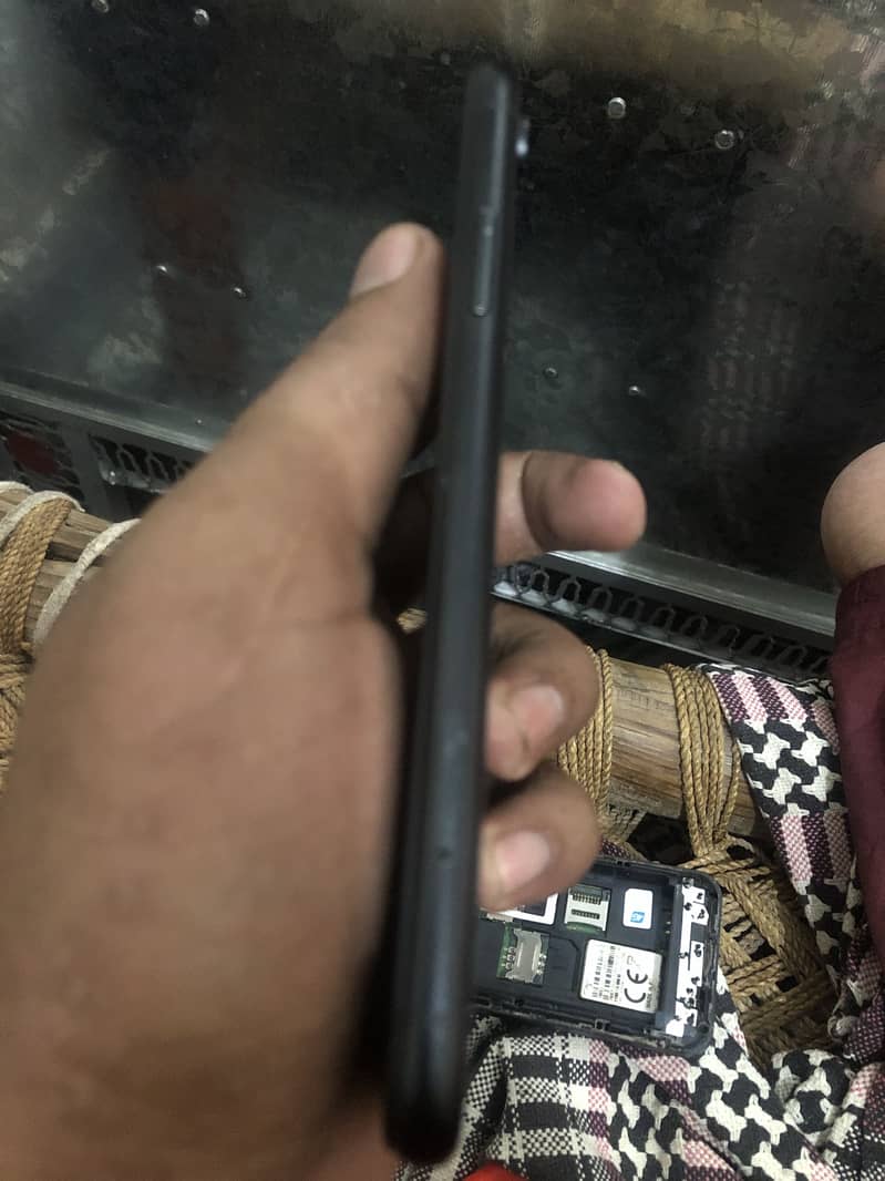 Apple iPhone XR 2