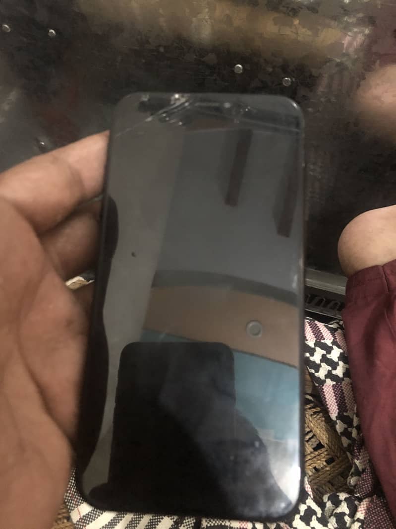 Apple iPhone XR 8