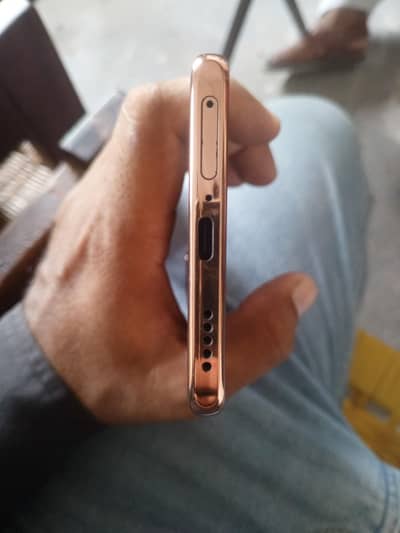 Vivo V40e