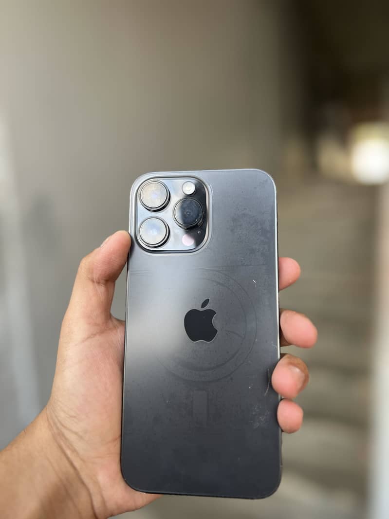 Apple iPhone 14 Pro Max 4