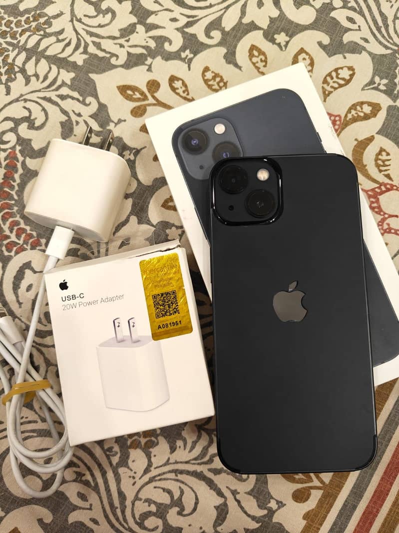 Apple iPhone 13 0