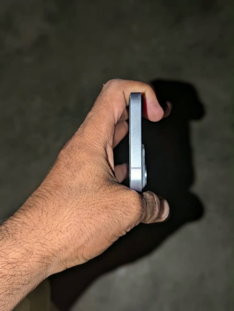Apple iPhone 14 2