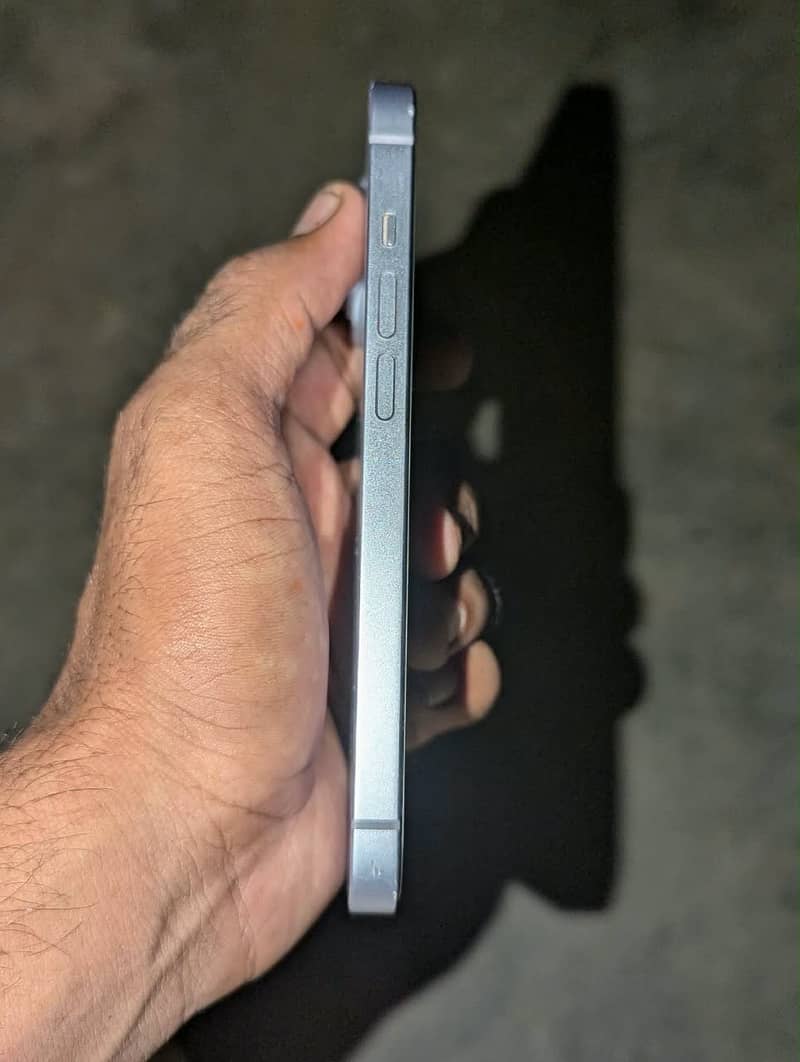 Apple iPhone 14 5