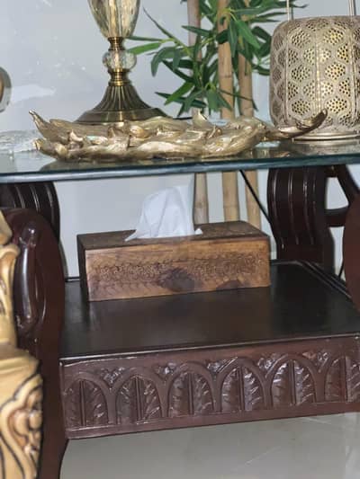 center table with side tables