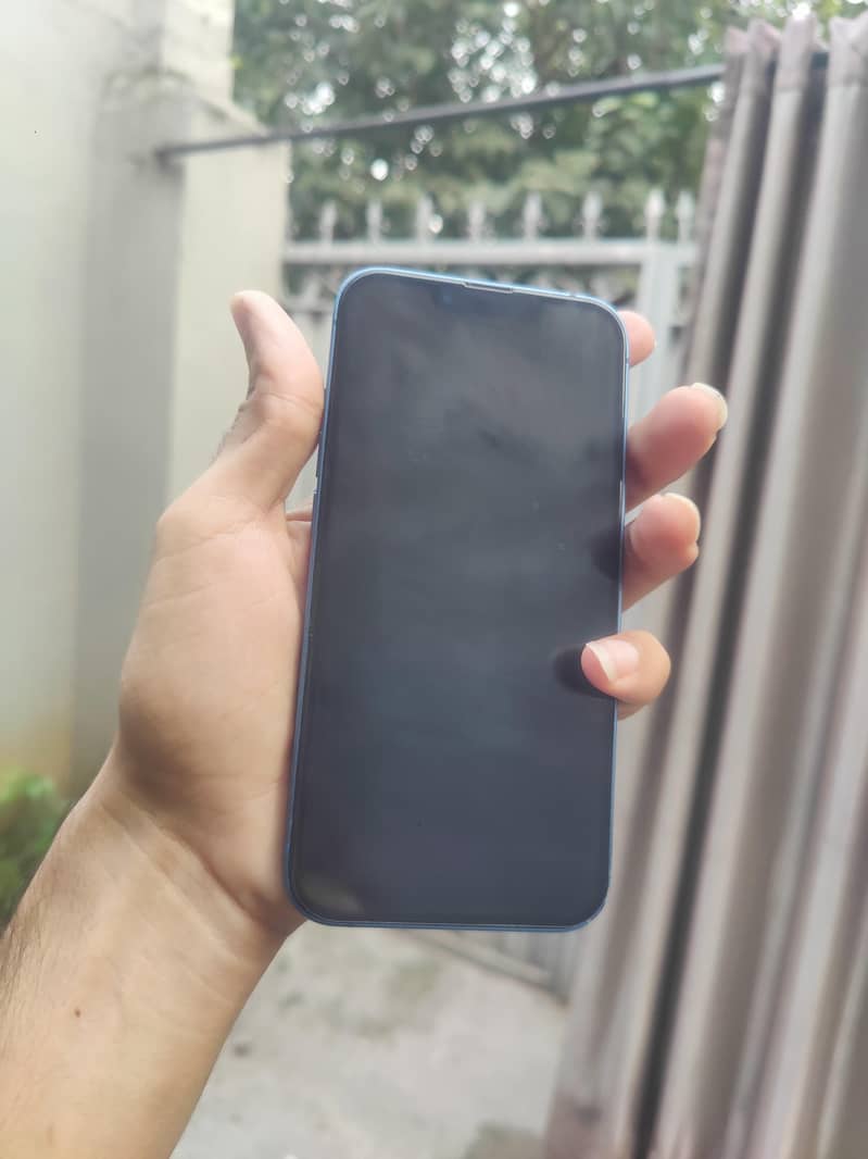 Apple iPhone 13 3