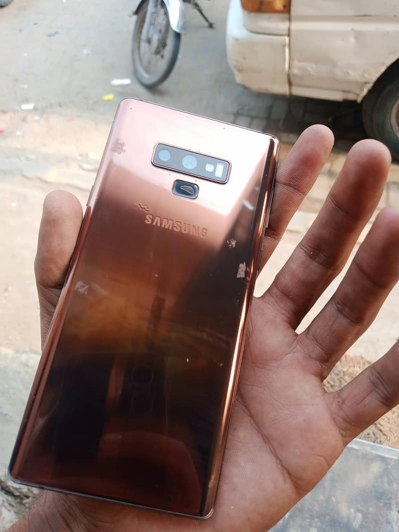 Samsung Mobile Note 9 6