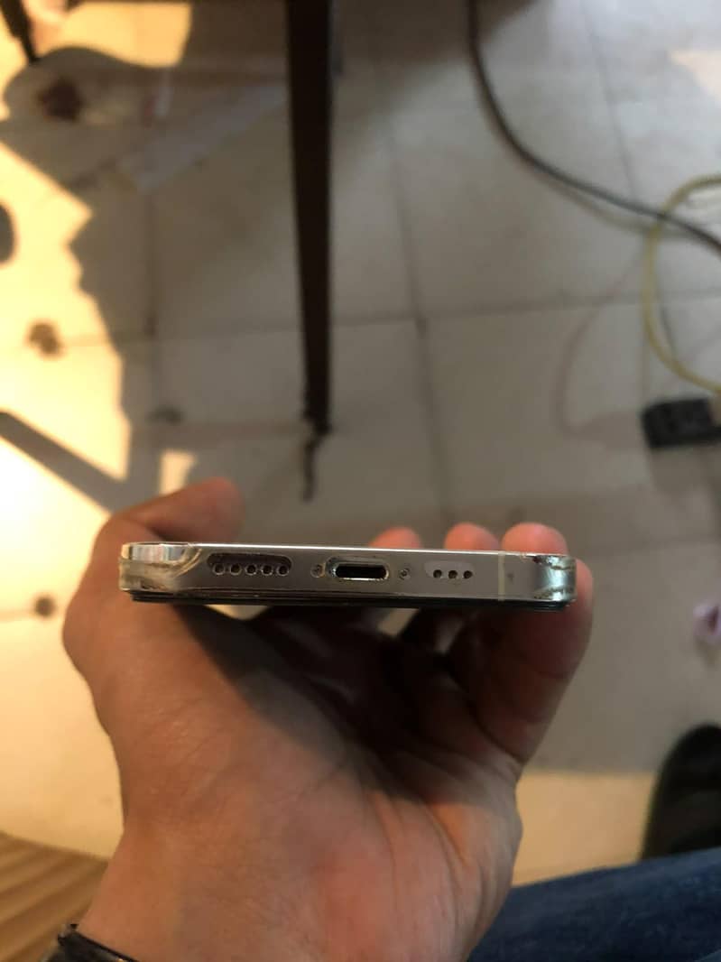Apple iPhone 12 Pro 5