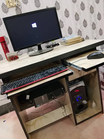 Computer Table