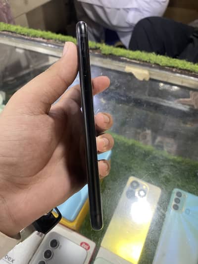 Apple iPhone XR