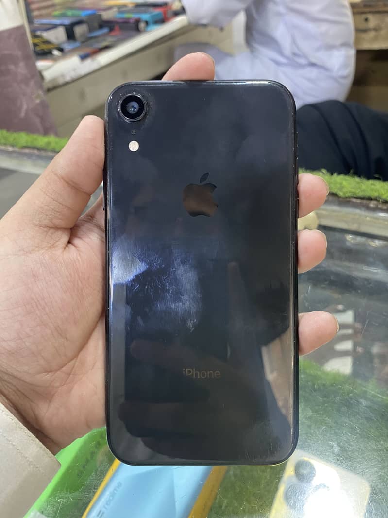 Apple iPhone XR 3