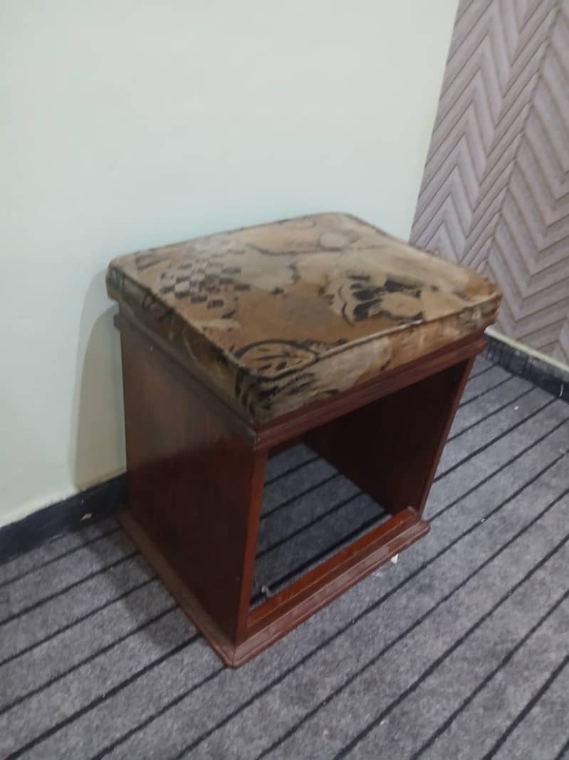 dressing table with stool 4