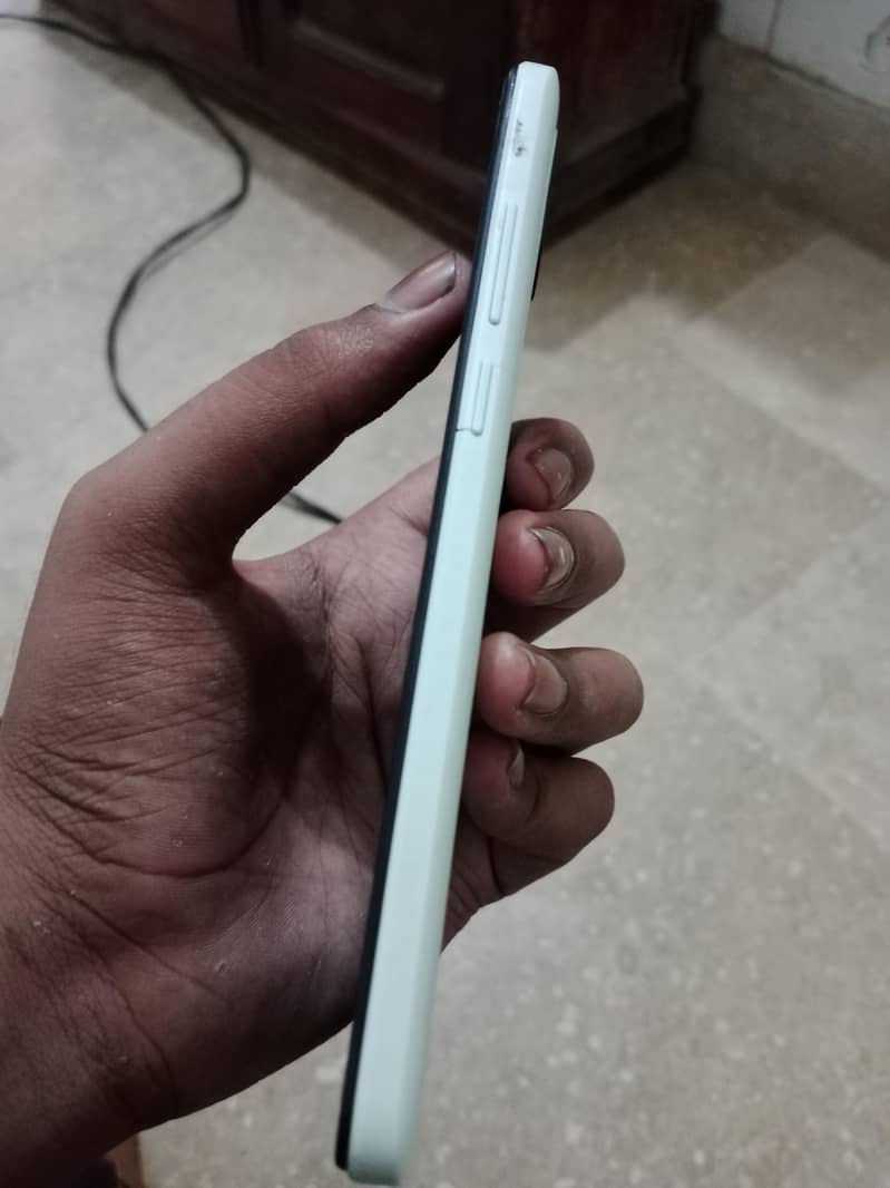 Realme A1 3