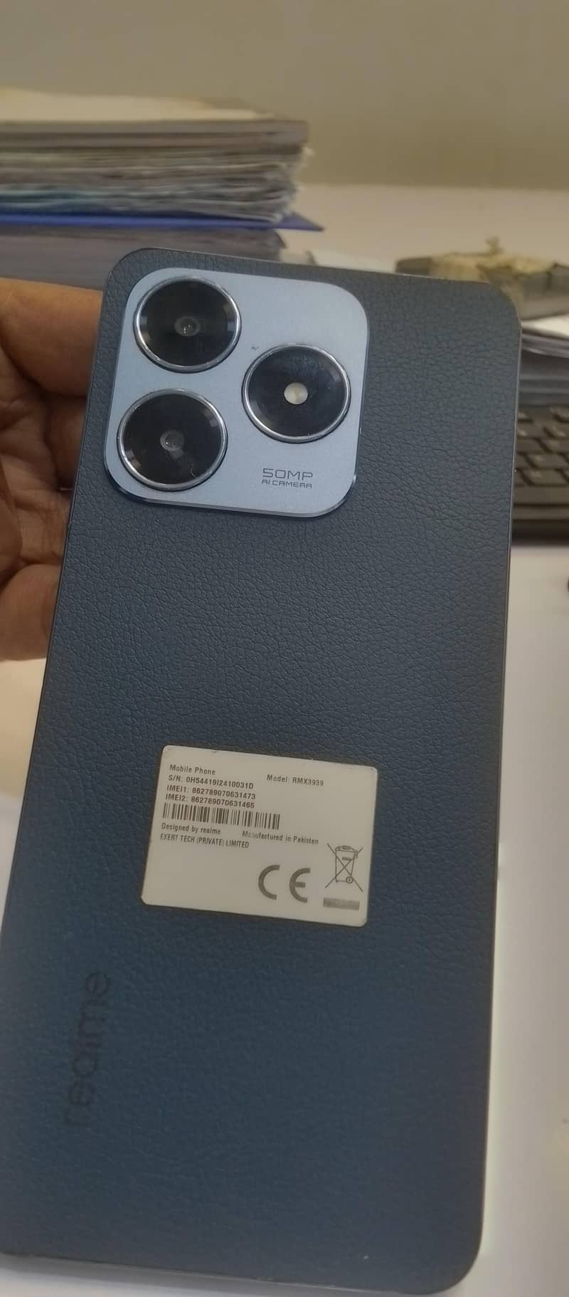 Realme C53 4
