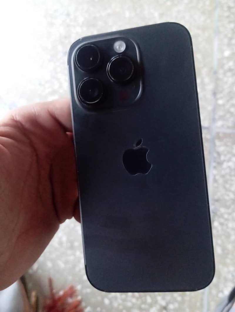 Apple iPhone 14 Pro 0