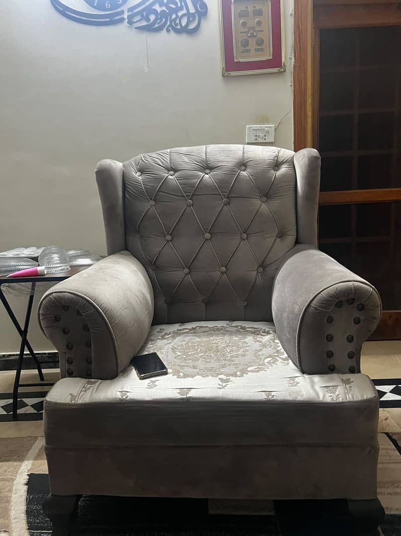 Sofa set 0