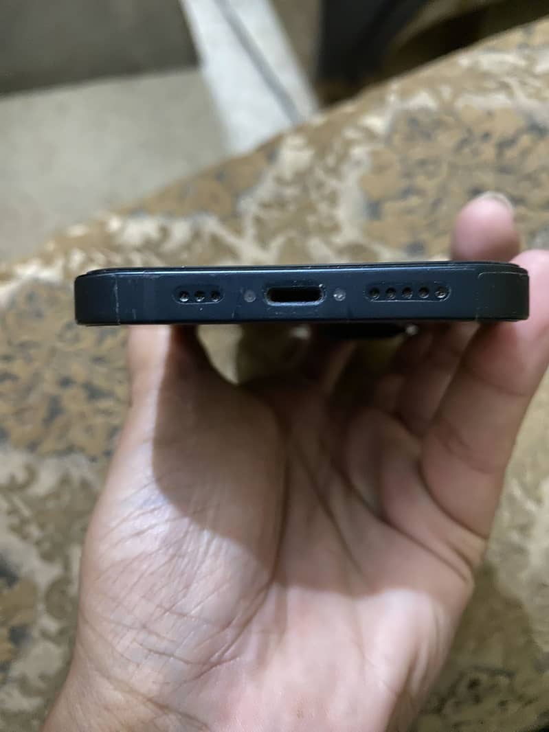 Apple iPhone 14 2