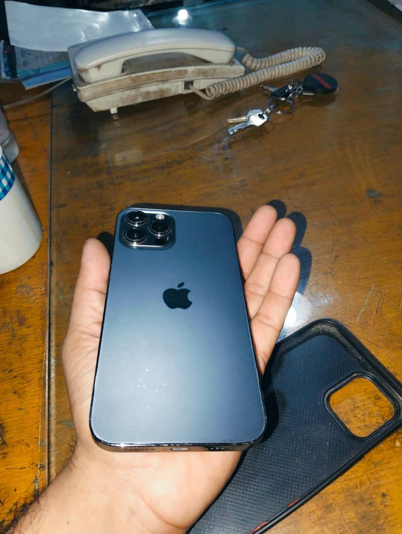 Apple iPhone 12 Pro Max 1