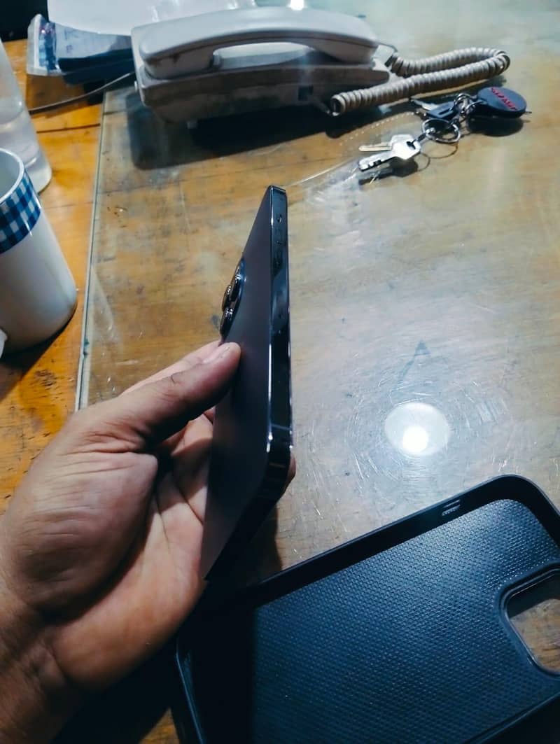 Apple iPhone 12 Pro Max 2