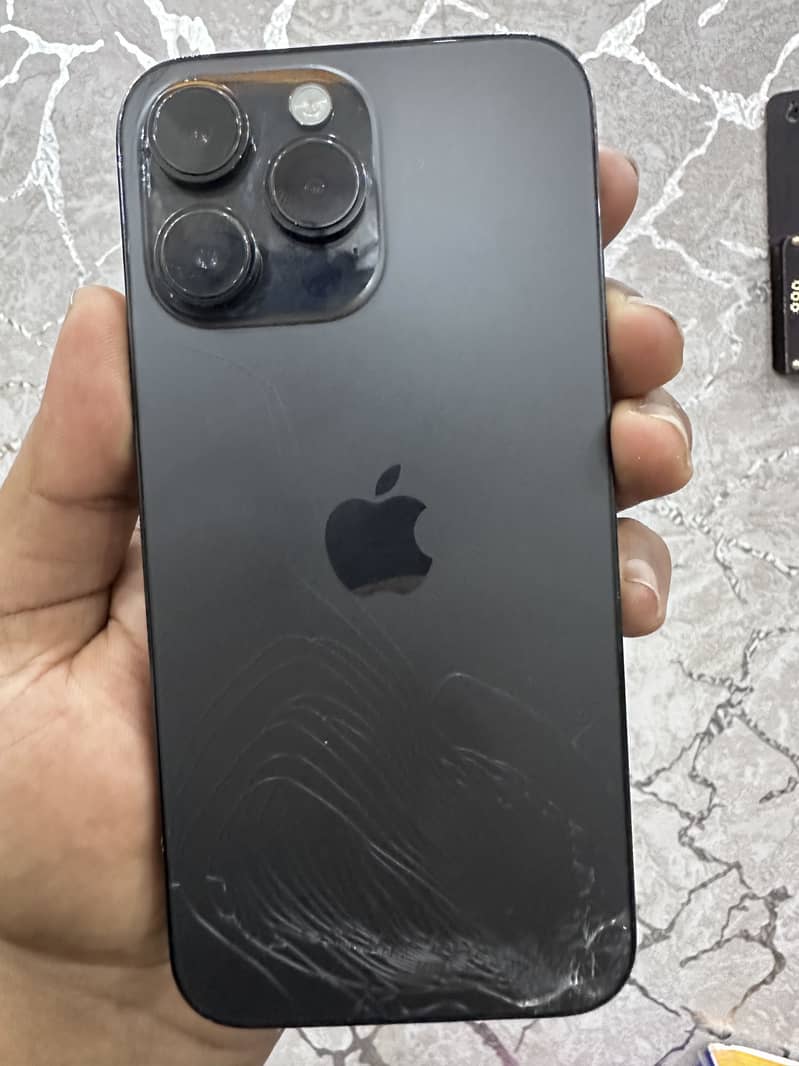 Apple iPhone 14 Pro Max 2