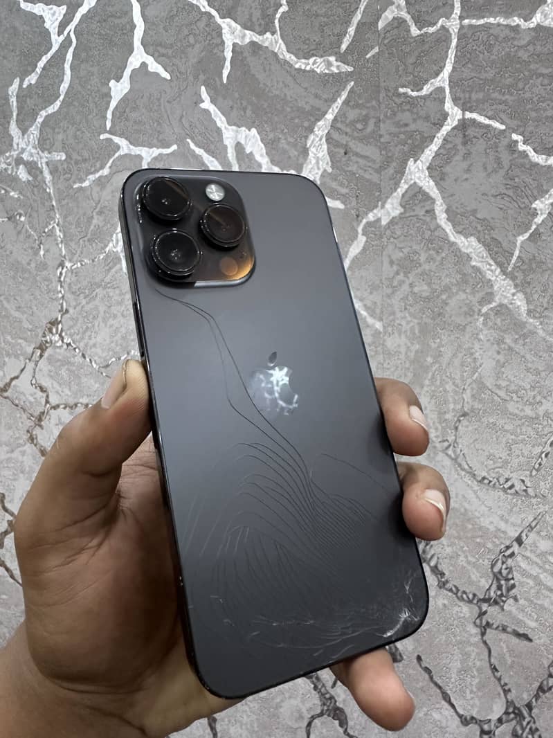 Apple iPhone 14 Pro Max 3