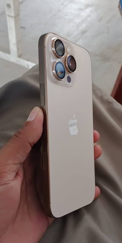 Apple iPhone 16 Pro Max