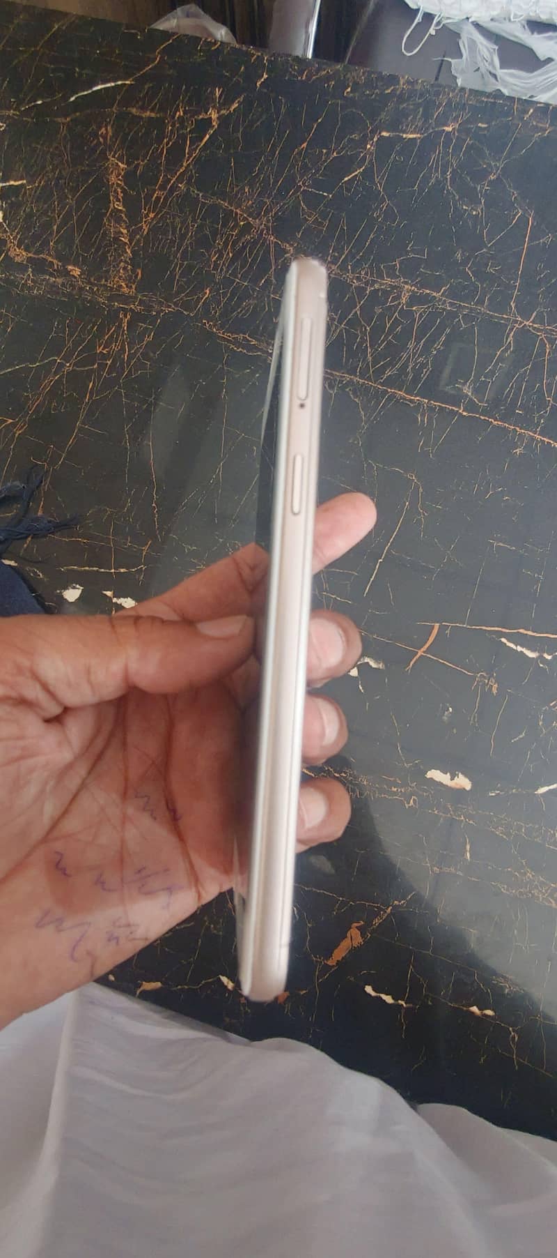 OPPO A57 5