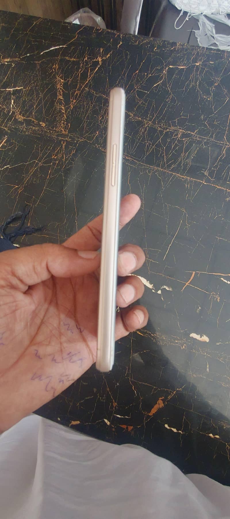 OPPO A57 6