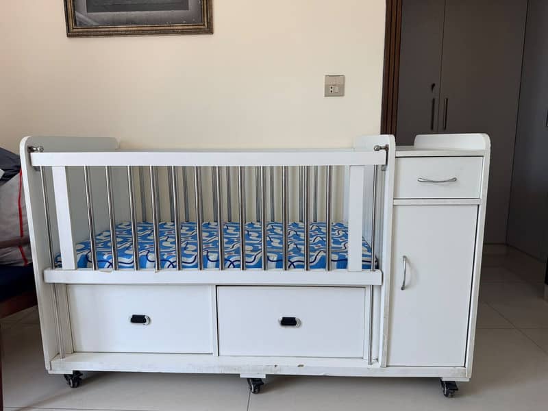 Baby cot 0
