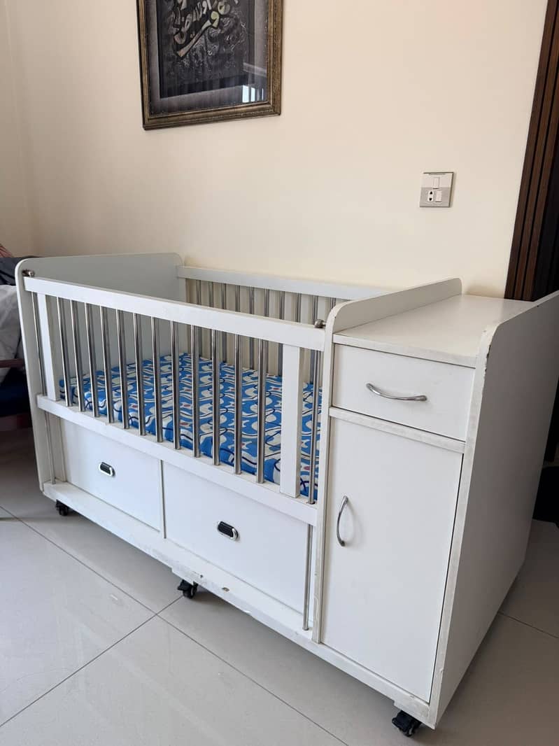 Baby cot 4