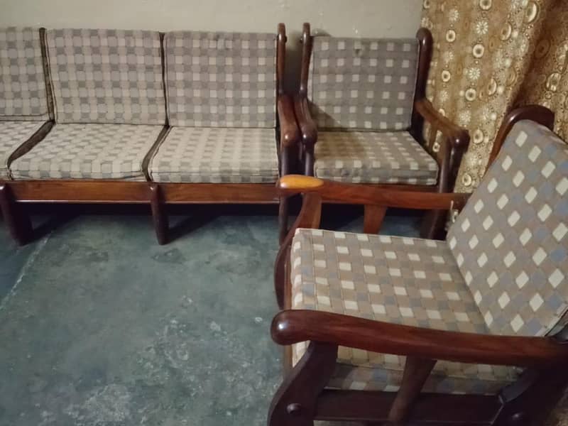 sofa 5 seater 0