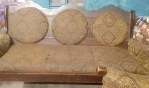 Sofa Set for sale.  1+ 1 + 3. Tali ki lakti me ha.