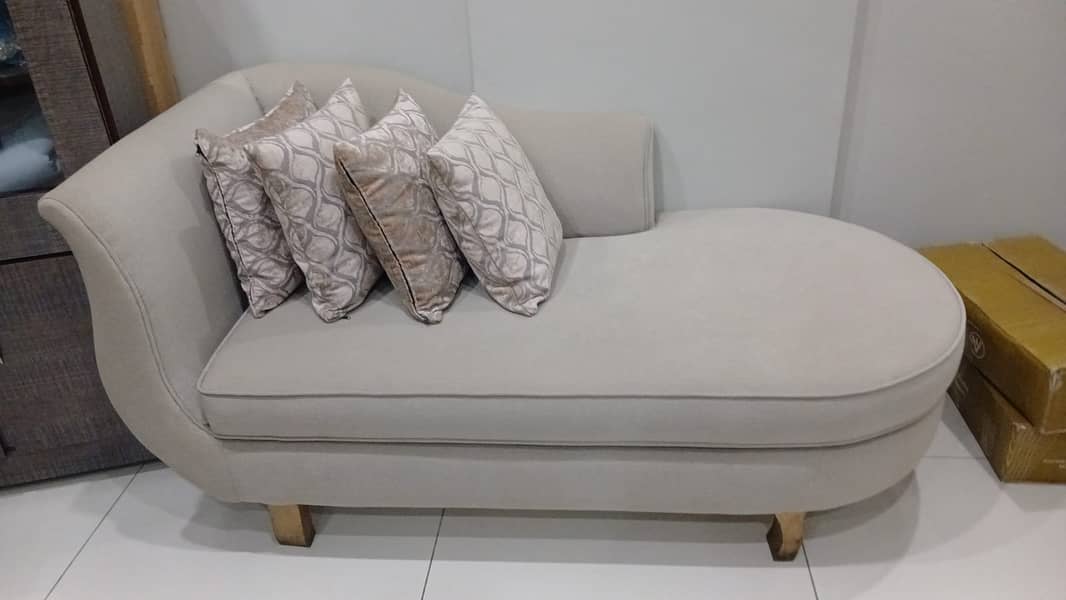Dewan Sofa / Sethi Sofa / Single Sofa 0