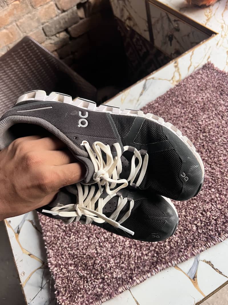 We shoes 3