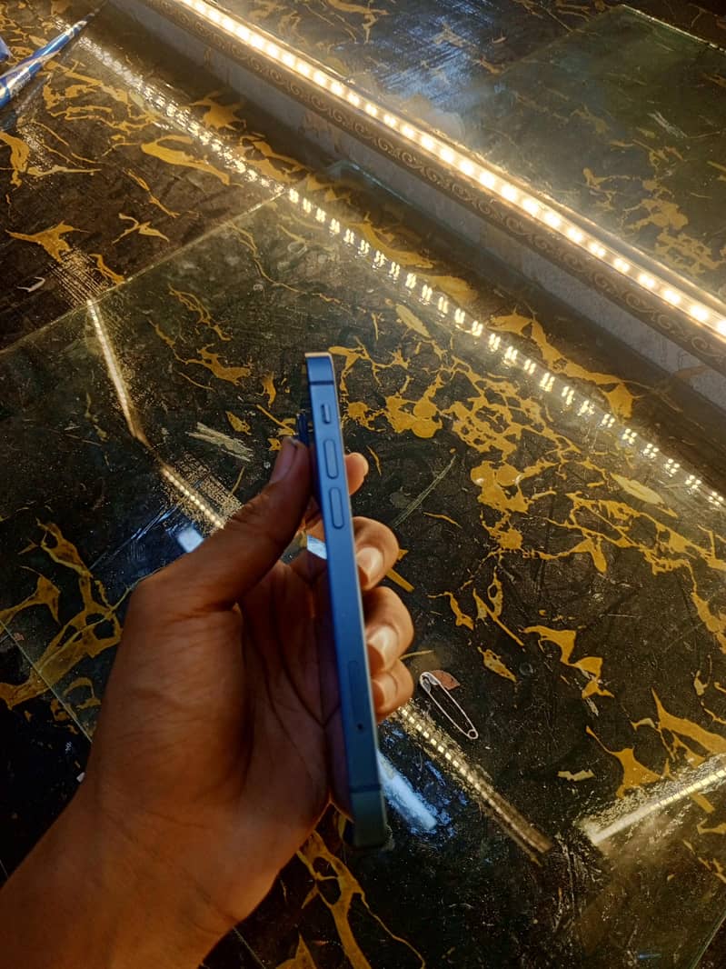Apple iPhone 13 mini 5