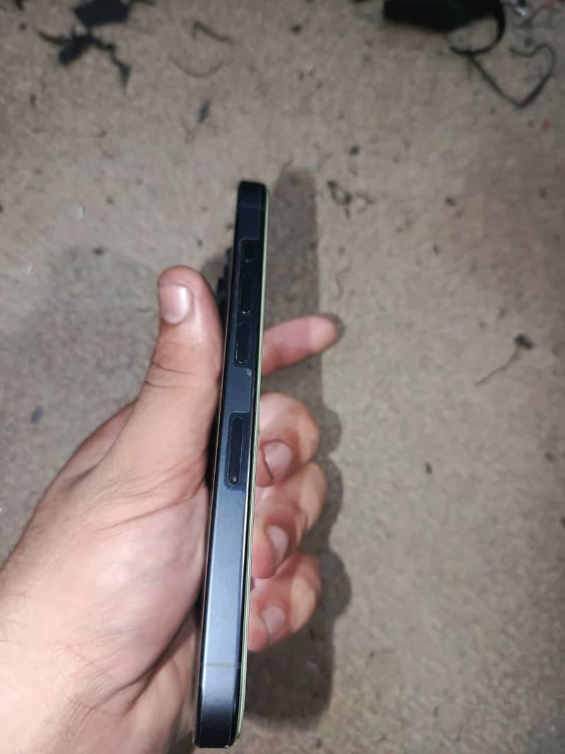 Apple iPhone 15 Pro 2