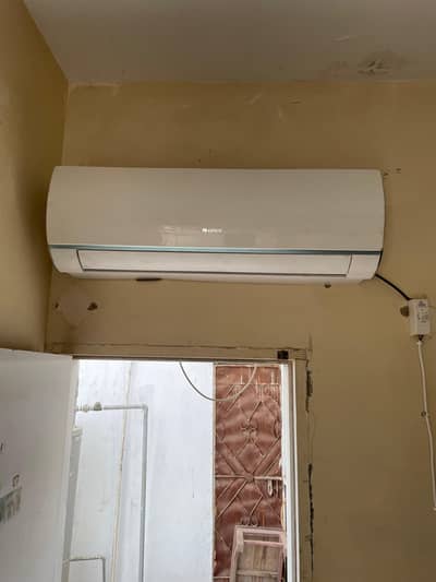 GREE 1 TON INVERTER AC -- EXCELLENT CONDITION | FULLY ORIGINAL