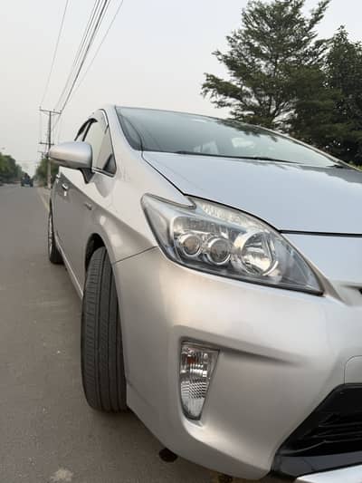 Toyota Prius 2010/14 Top of line
