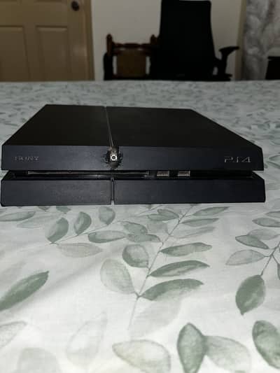Playstation 4 , 500GB , Fat model