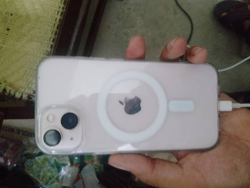 Apple iPhone 13 1