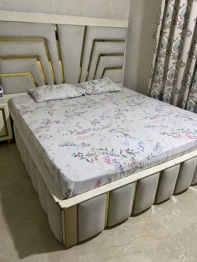 Bed set for sale