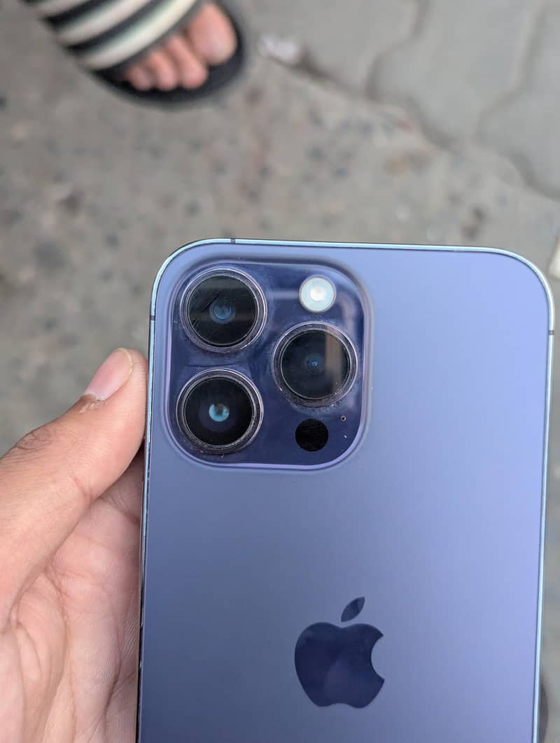 Apple iPhone 14 Pro Max 3