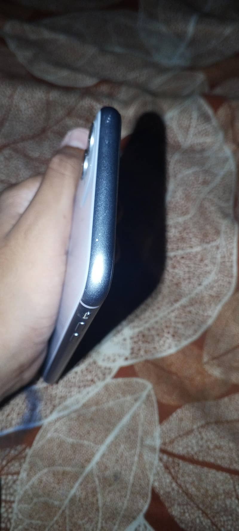 Apple iPhone 11 4