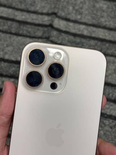 iPhone 16 Pro Max (icloud)
